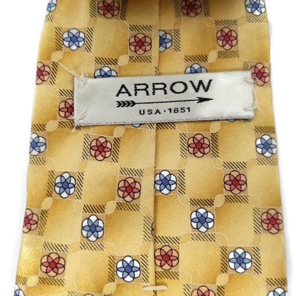 Arrow‎ Mens Necktie Tie Yellow Red Blue Accents Geometric 61" Long - Picture 7 of 8